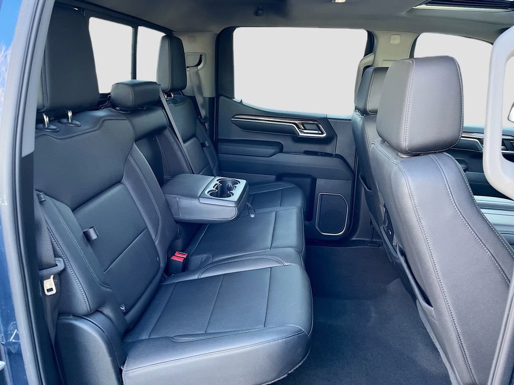 Used 2022 Chevrolet Silverado 1500 LT Trail Boss w/ LT Trail Boss Premium Package AWD/4WD image 29