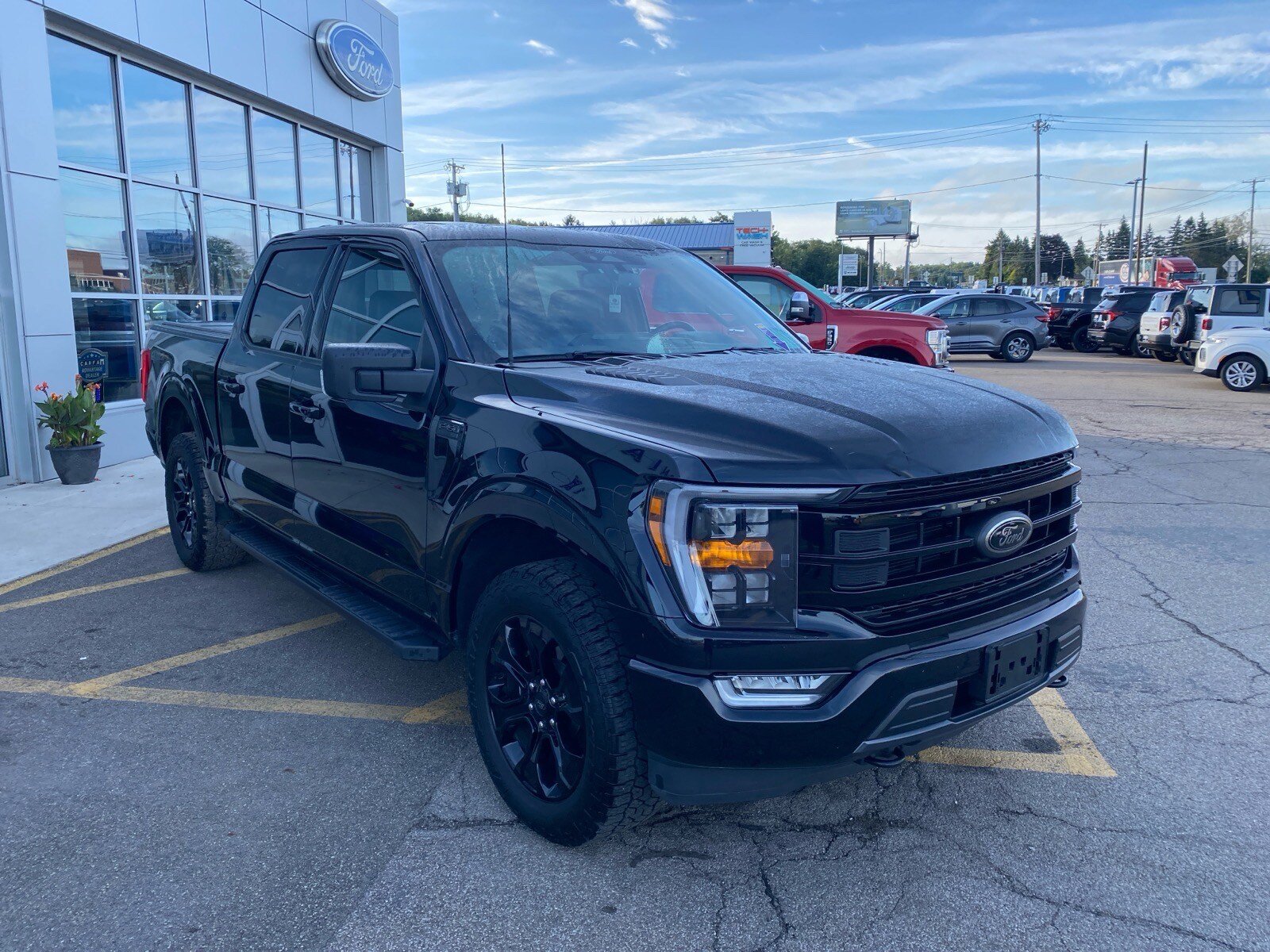 Used 2022 Ford F150 XLT w/ Equipment Group 302A High AWD/4WD image 8