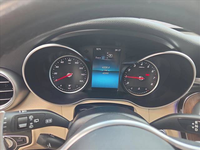 Used 2020 Mercedes-Benz GLC 300 image 9
