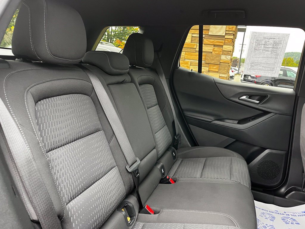 Used 2025 Chevrolet Equinox LT AWD/4WD image 28