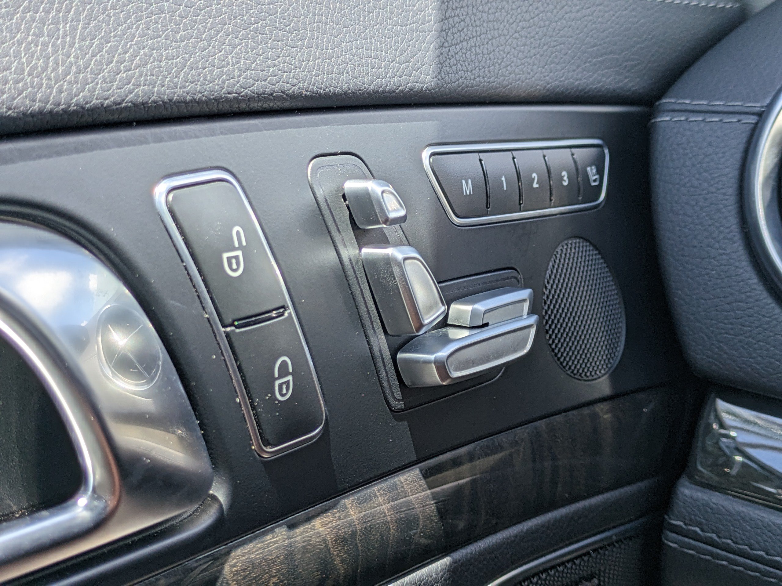 Used 2015 Mercedes-Benz SL 400 image 20