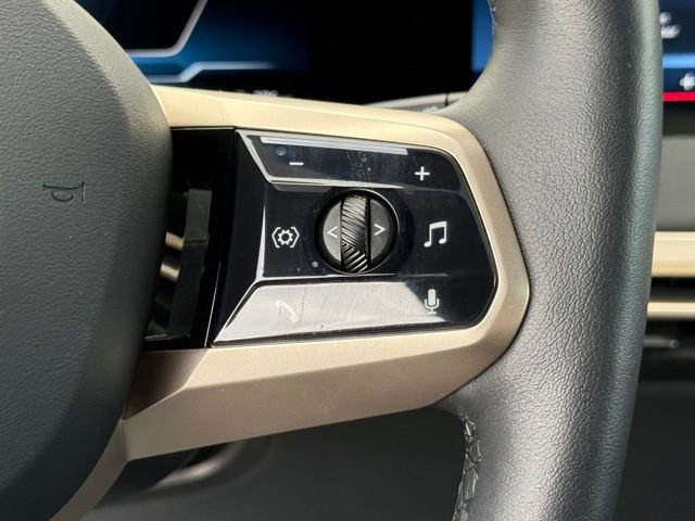 Used 2026 BMW iX xDrive45 w/ Climate Comfort Package image 24