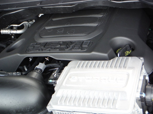 New 2027 RAM 1500 4x4 Crew Cab image 10