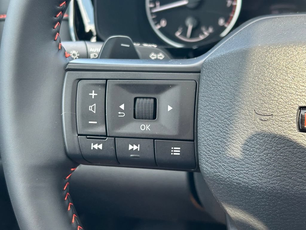 Used 2026 Nissan Pathfinder Rock Creek w/ Rock Creek Premium Package AWD/4WD image 36