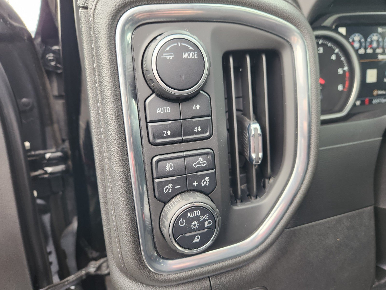 Used 2022 Chevrolet Silverado 1500 High Country AWD/4WD image 41