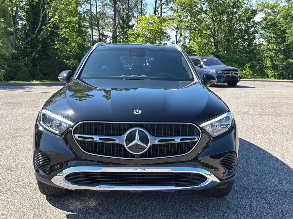 Used 2025 Mercedes-Benz GLC 300 image 7