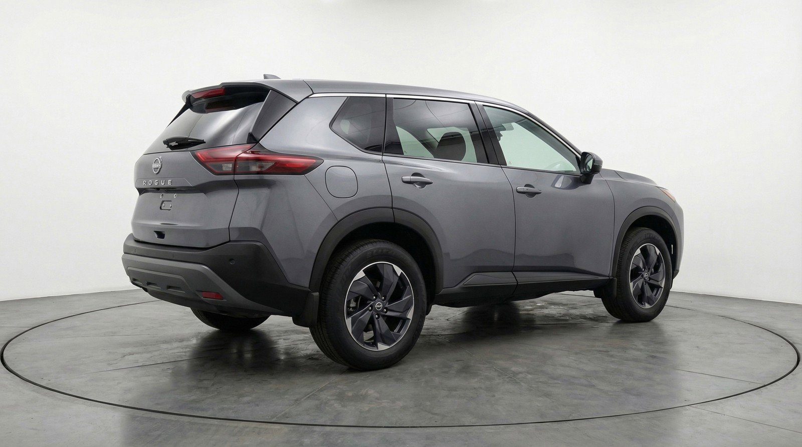 Used 2025 Nissan Rogue SV AWD/4WD image 9