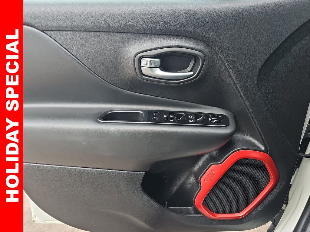 Used 2022 Jeep Renegade Trailhawk image 27