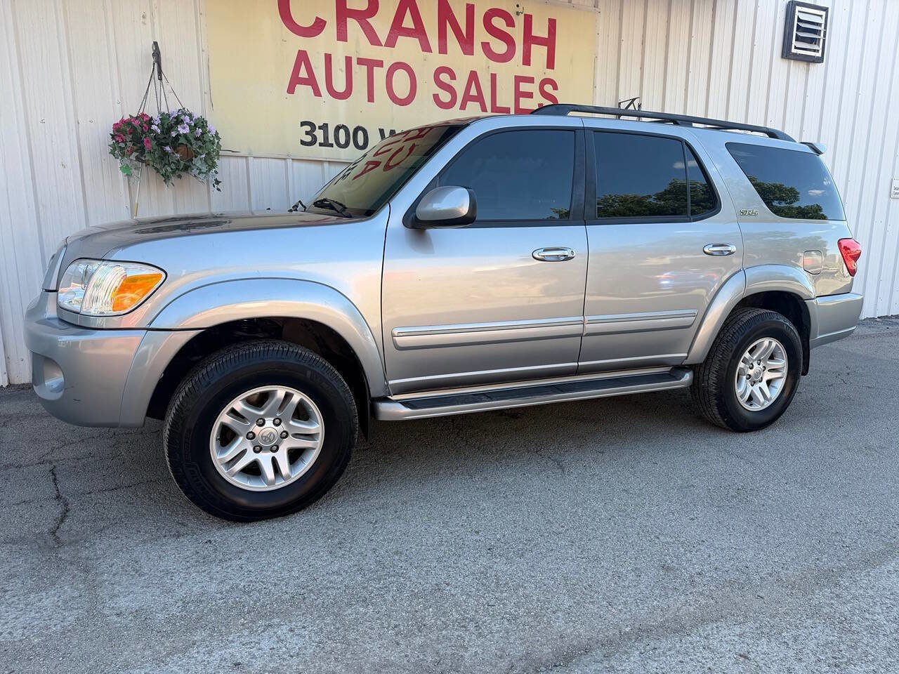 Used 2005 Toyota Sequoia SR5 RWD image 7