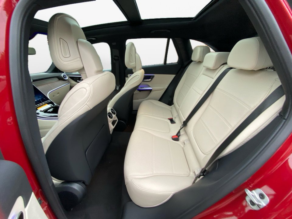 New 2026 Mercedes-Benz GLC 300 4MATIC image 13