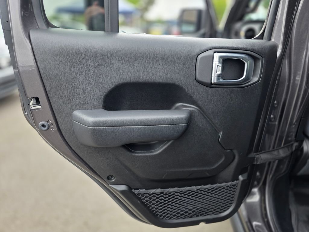 Used 2025 Jeep Wrangler Unlimited Sport S 4xe AWD/4WD image 19