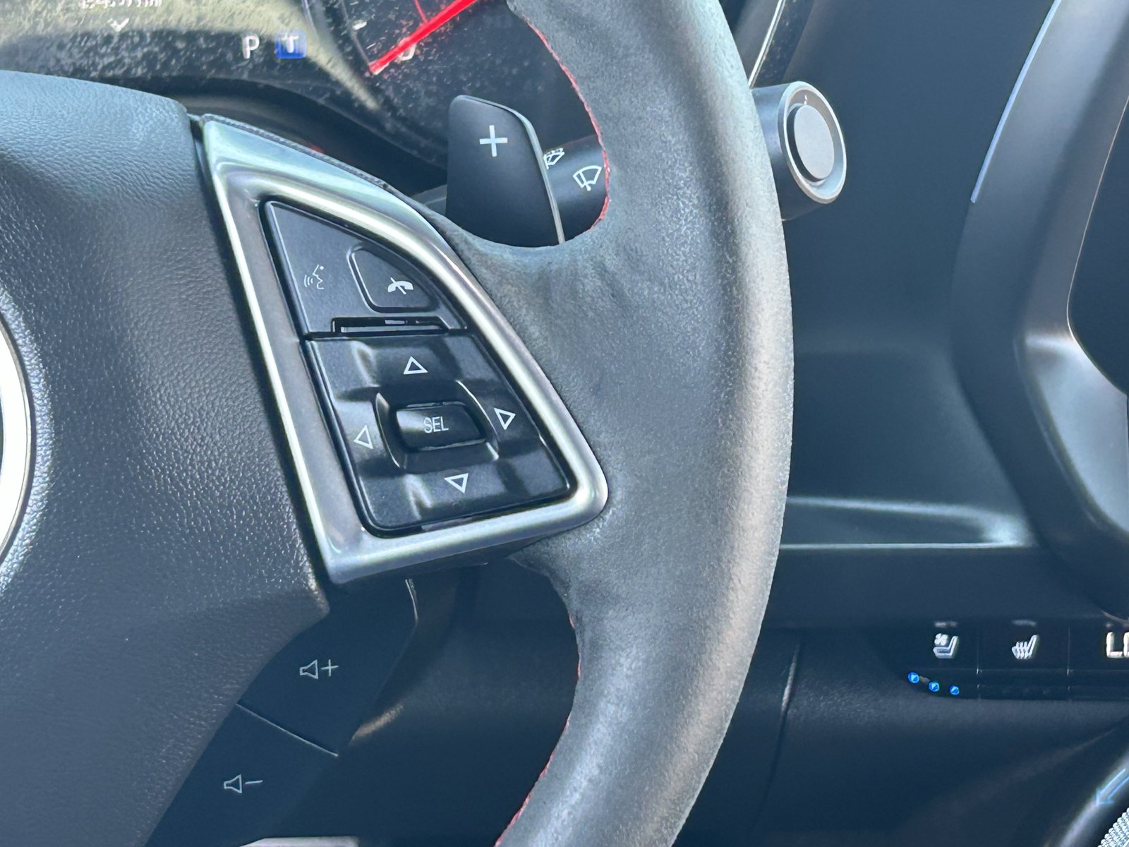 Used 2022 Chevrolet Camaro ZL1 RWD image 27