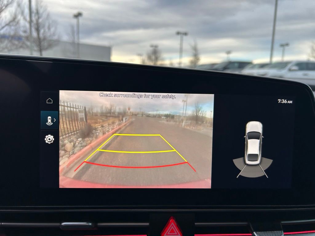 Used 2023 Hyundai Elantra Limited image 17