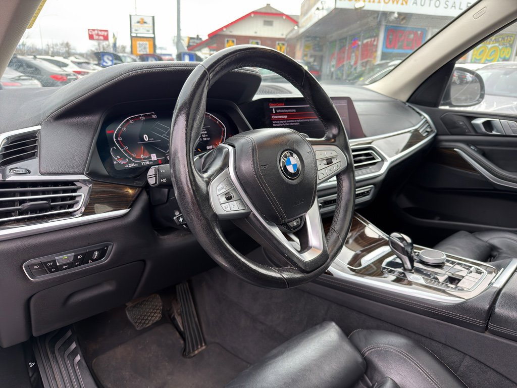 Used 2020 BMW X7 xDrive40i w/ Cold Weather Package image 10
