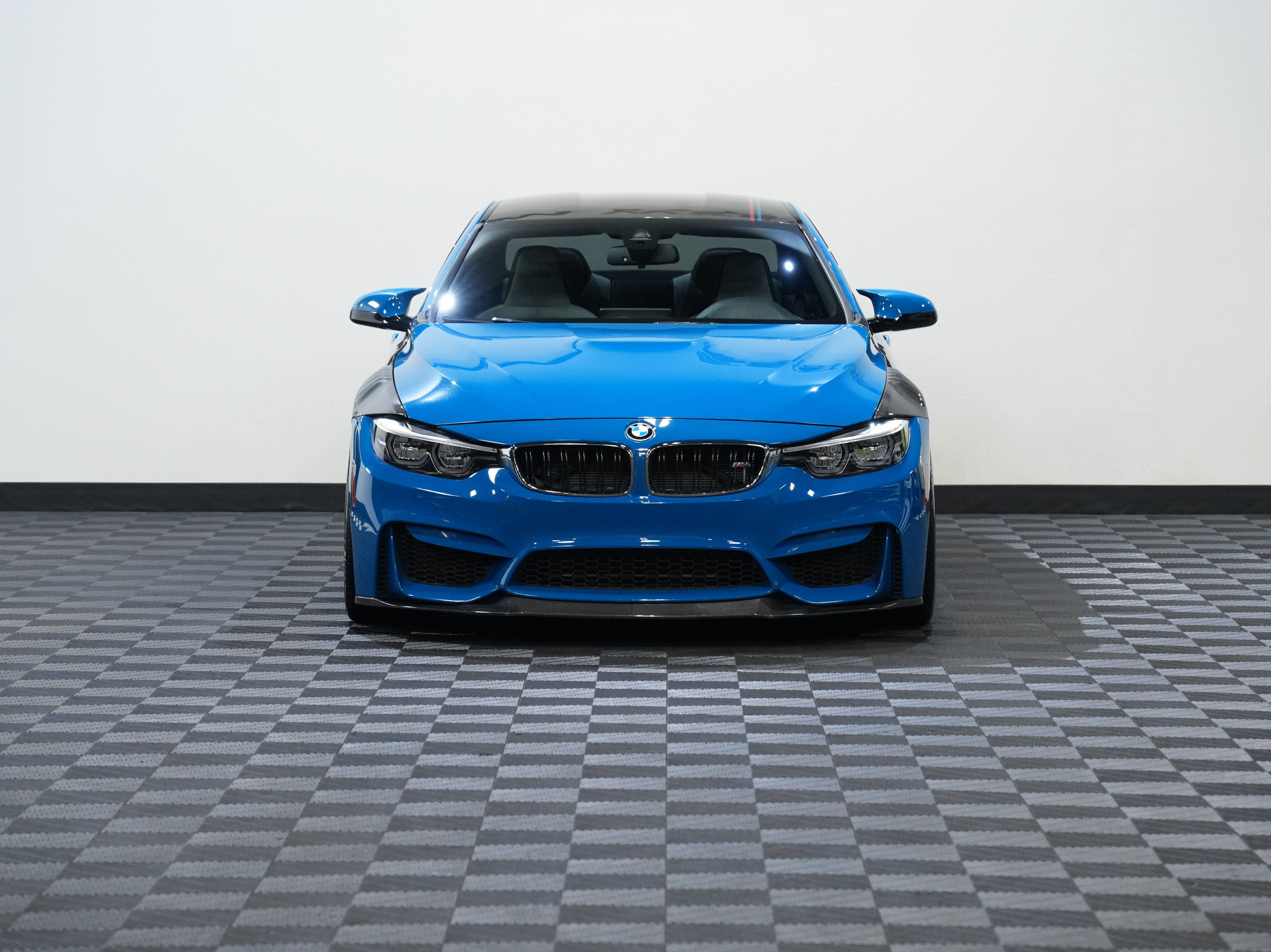 Used 2020 BMW M4 Coupe w/ Competition Package RWD image 4