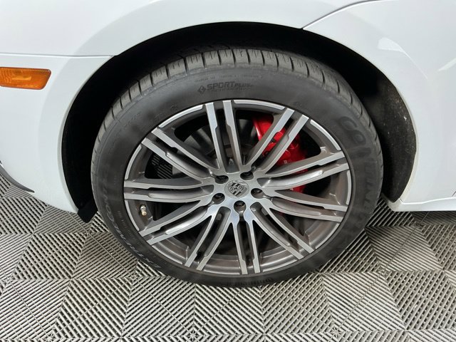 Used 2015 Porsche Macan Turbo AWD/4WD image 9