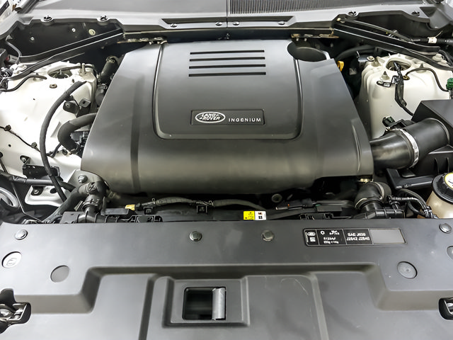 Used 2023 Land Rover Defender 90 S AWD/4WD image 25
