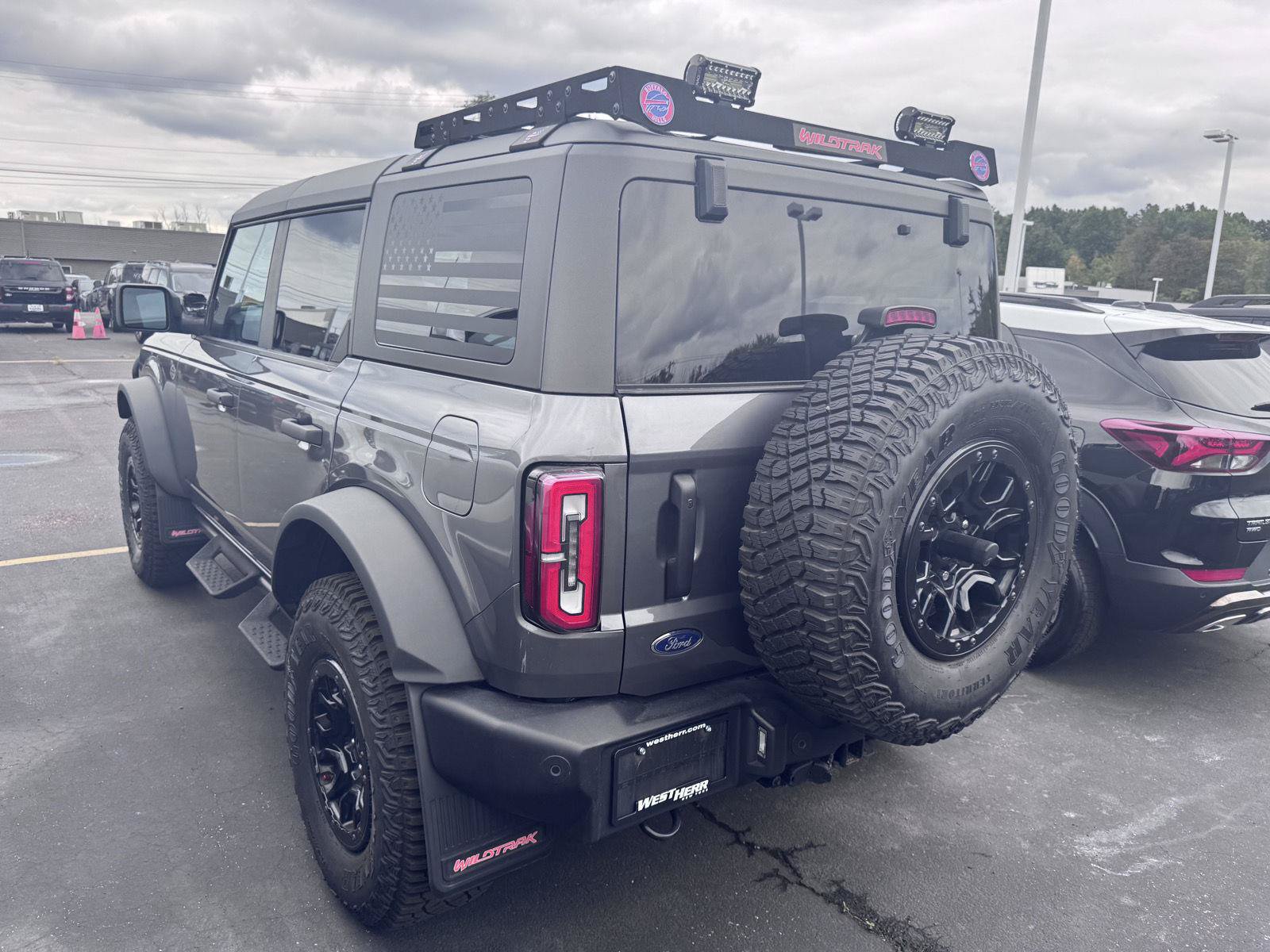 Used 2023 Ford Bronco Wildtrak AWD/4WD image 6