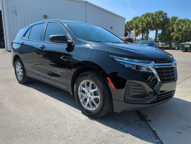 Used 2024 Chevrolet Equinox LS FWD image 1