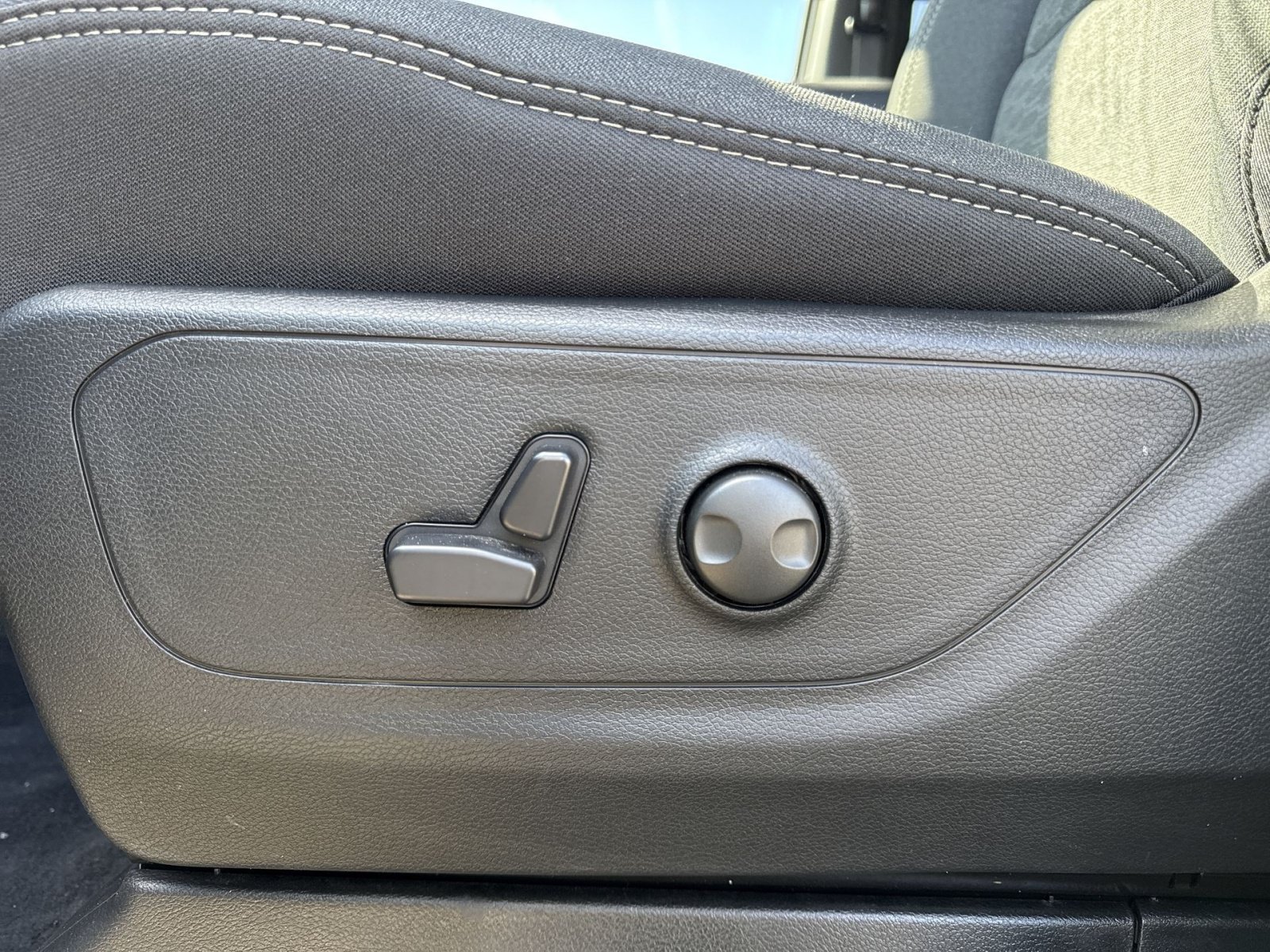 New 2026 RAM 1500 Big Horn AWD/4WD image 14