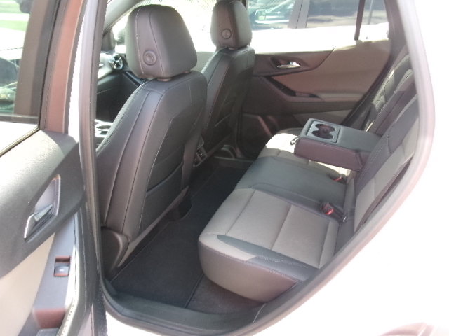 Used 2026 Chevrolet Equinox LT w/ Convenience Package II FWD image 9