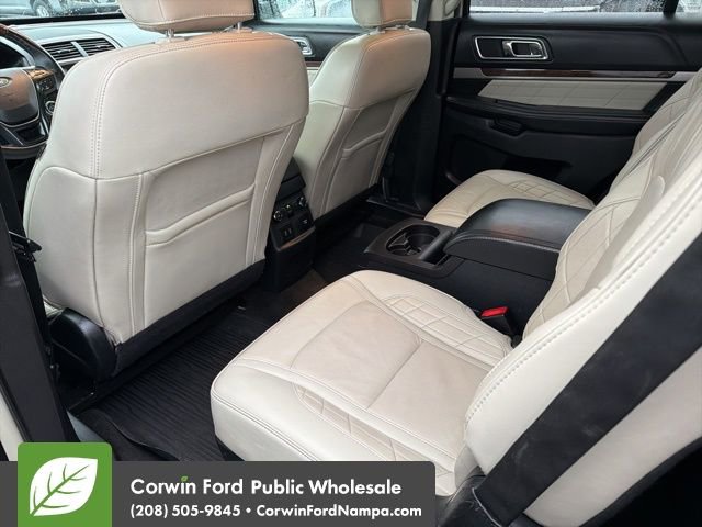 Used 2018 Ford Explorer Platinum image 28