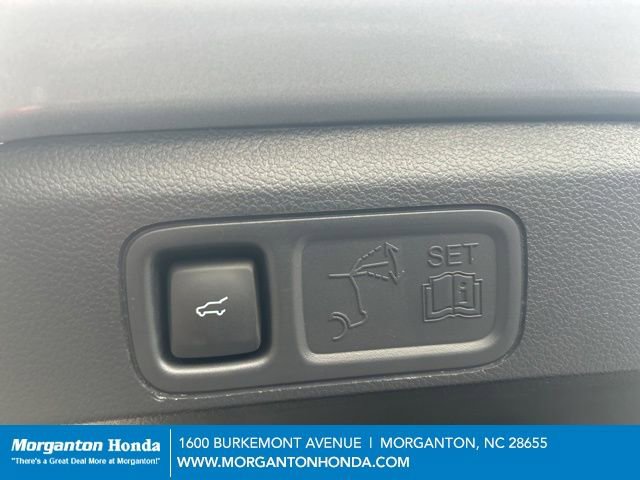Used 2024 Ford Expedition XLT image 36
