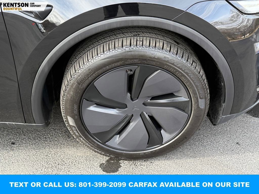 Used 2026 Tesla Model Y Long Range image 16