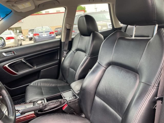 Used 2008 Subaru Outback 2.5XT AWD/4WD image 10