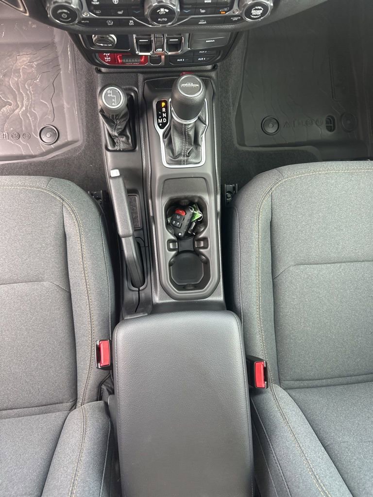 New 2025 Jeep Gladiator Willys image 27