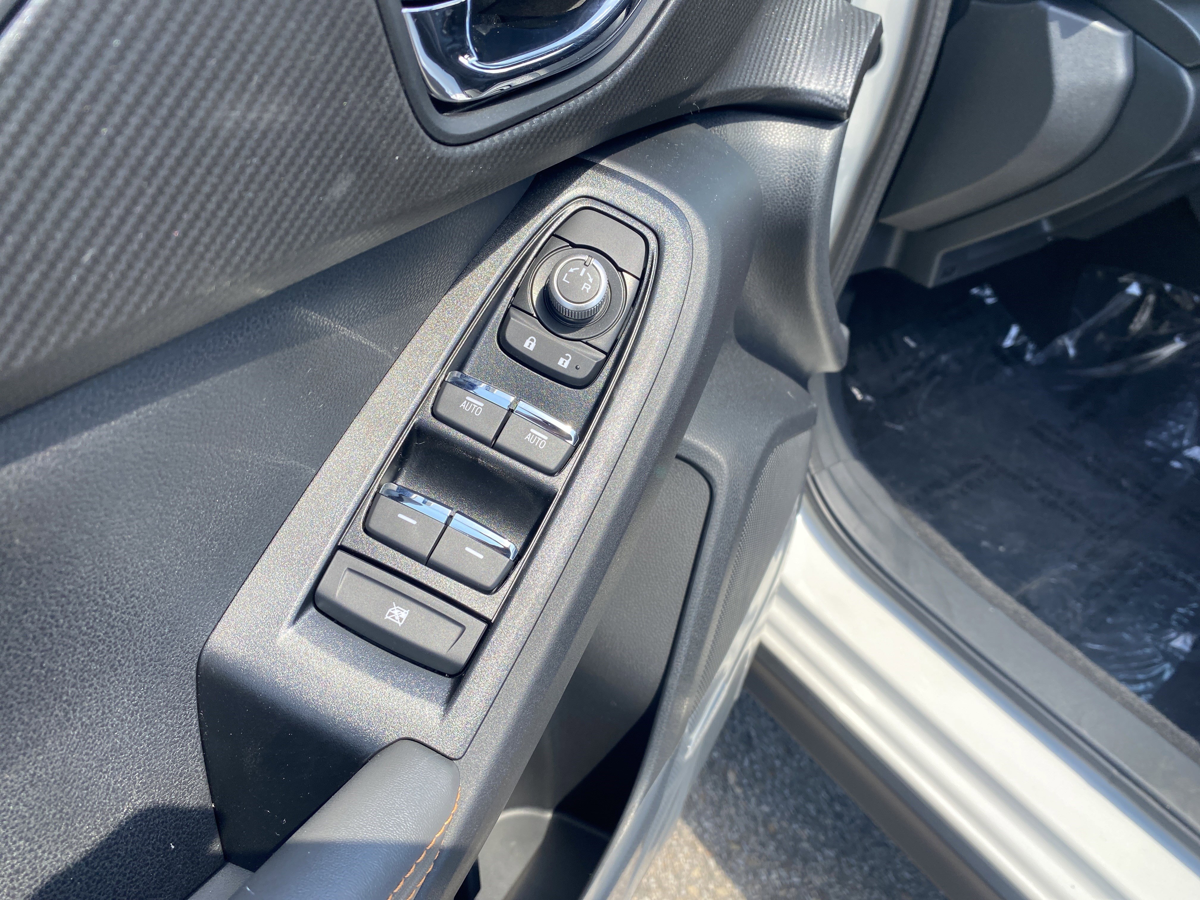 New 2026 Subaru Crosstrek 2.5i Limited AWD/4WD image 18