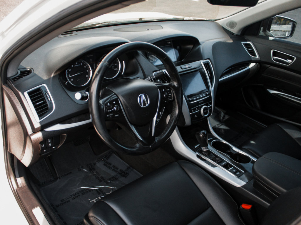 Used 2020 Acura TLX FWD image 8