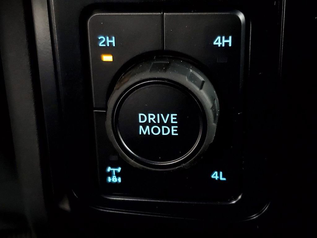 New 2026 Ford F350 XL w/ XL Chrome Package image 19