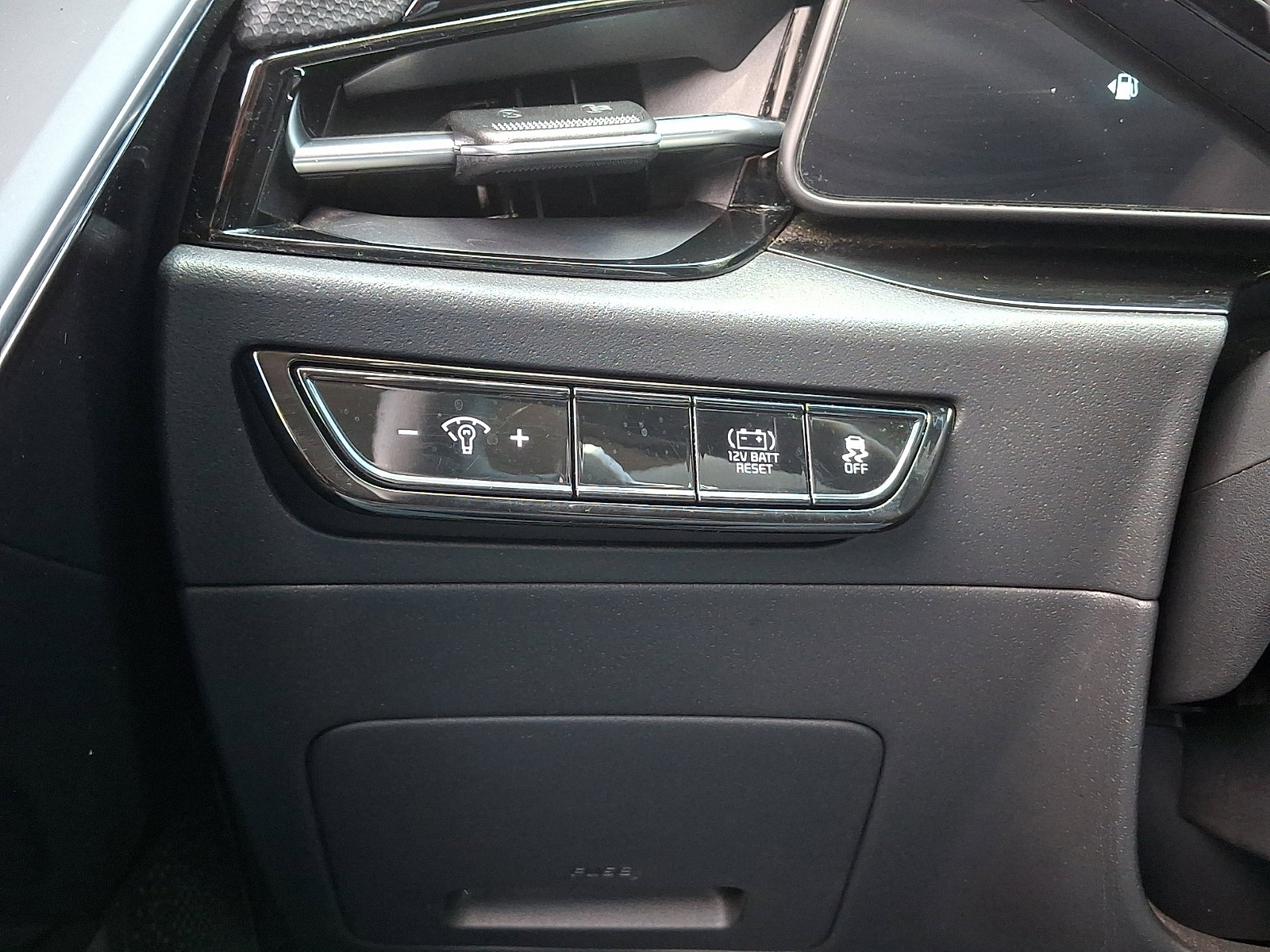 Used 2024 Kia Niro EX image 25