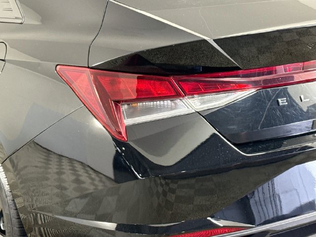 Used 2021 Hyundai Elantra SEL w/ Convenience Package FWD image 35