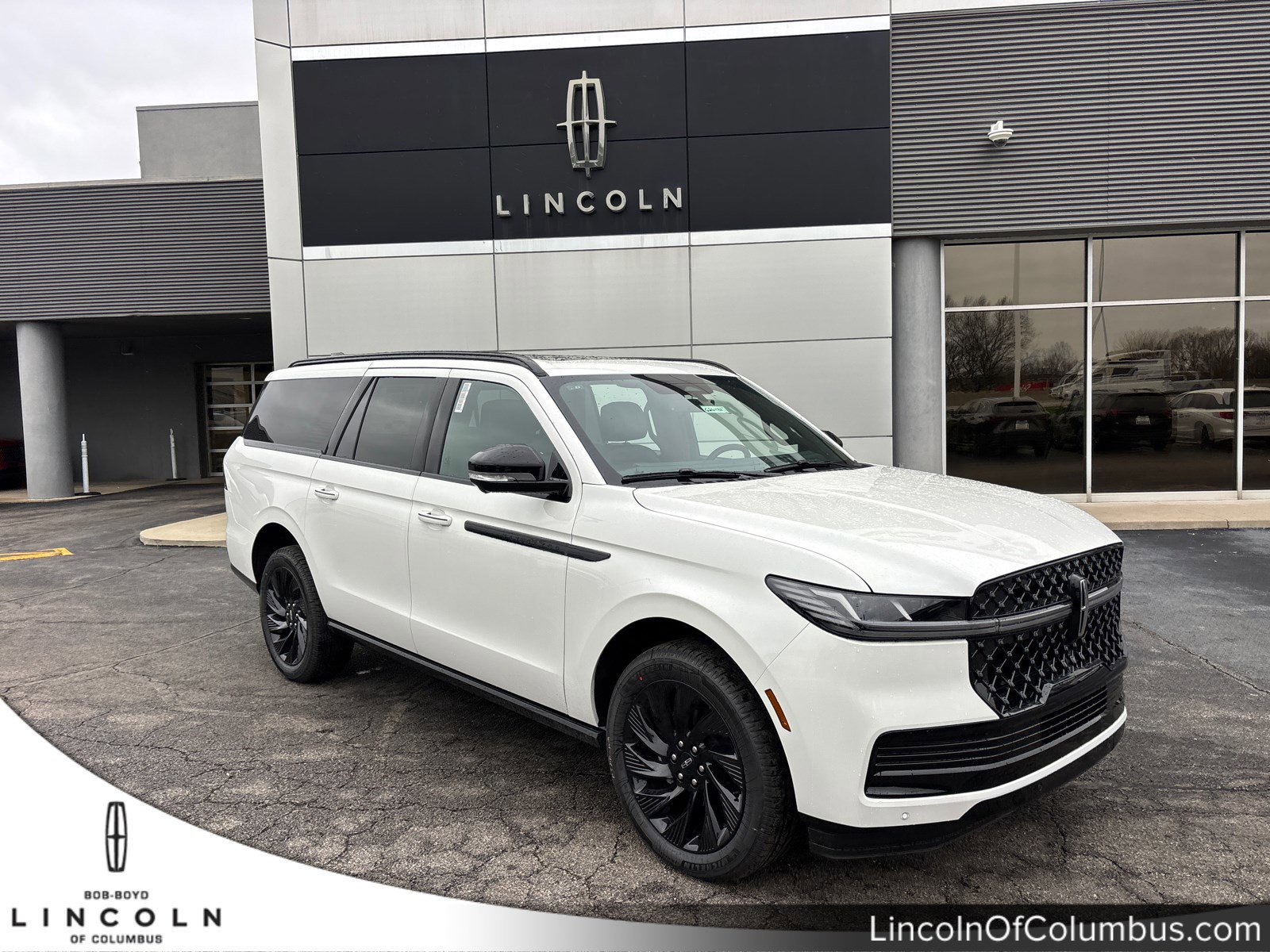 New 2026 Lincoln Navigator L Reserve w/ Jet Appearance Package