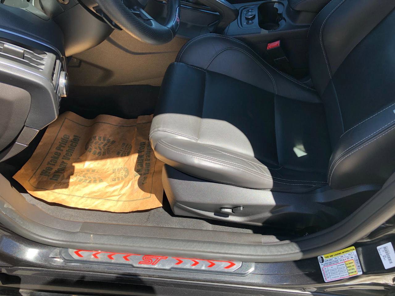 Used 2013 Ford Focus ST FWD image 15
