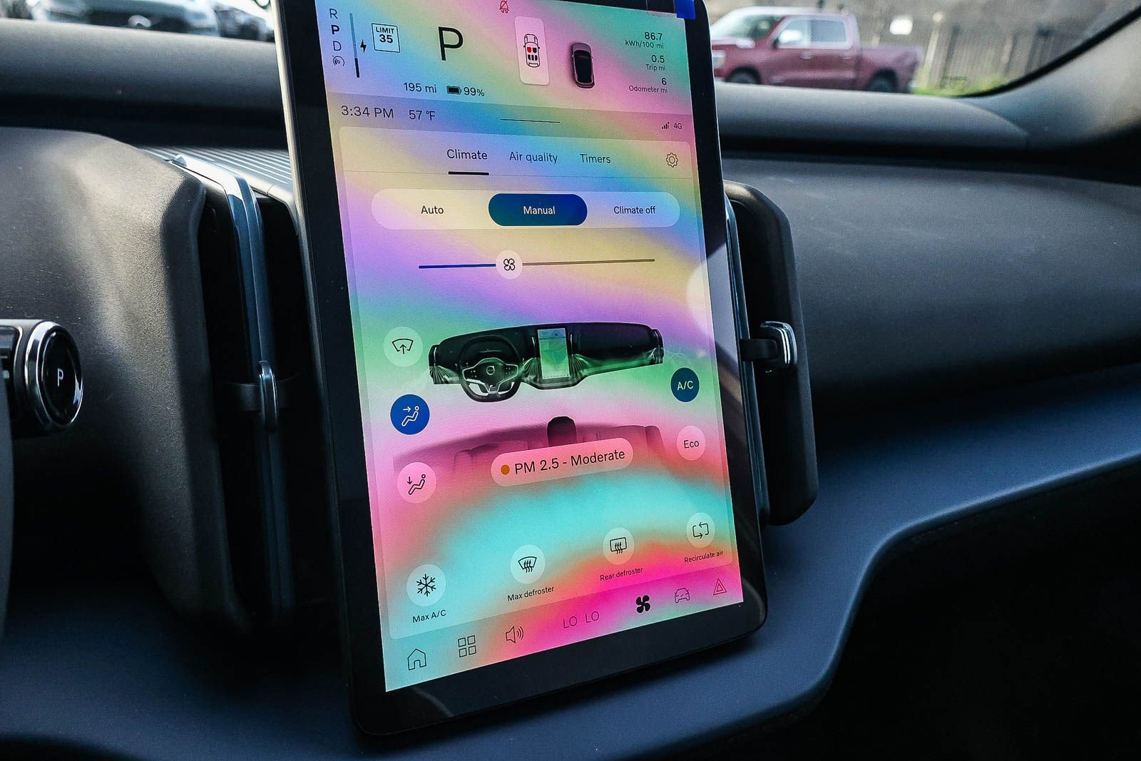 New 2026 Volvo EX30 Plus w/ Protection Package image 34