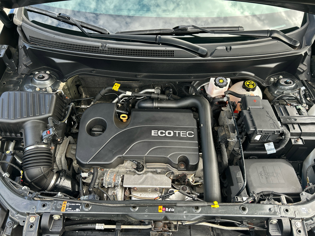 Used 2020 Chevrolet Equinox LS image 24