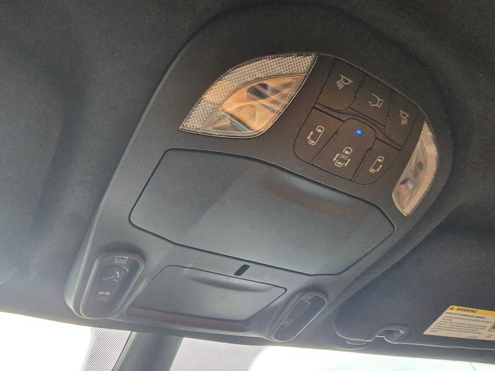 Used 2023 Chrysler Pacifica Pinnacle image 42