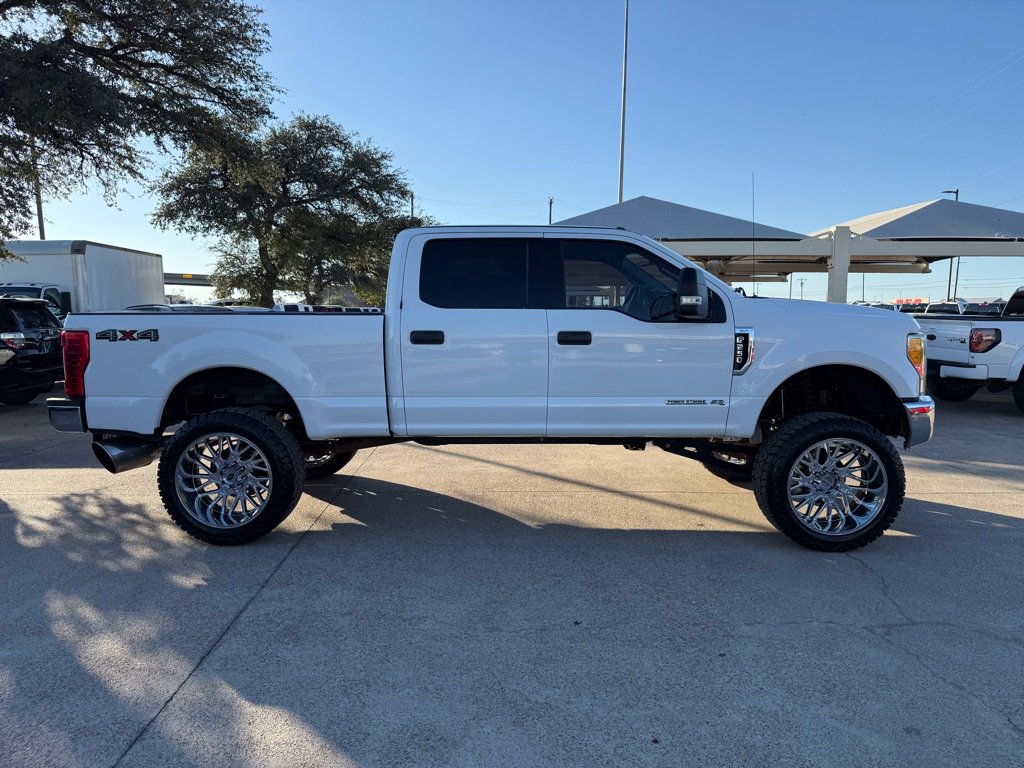 Used 2017 Ford F250 XLT AWD/4WD image 8