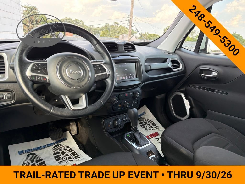 Used 2019 Jeep Renegade Latitude w/ Cold Weather Group AWD/4WD image 8