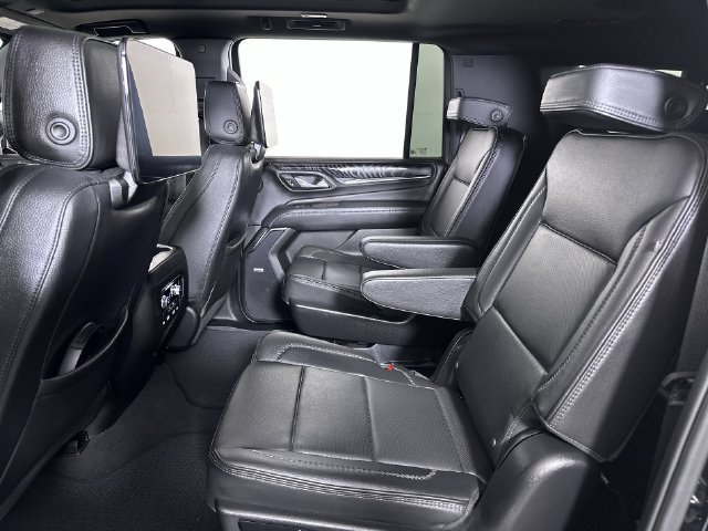 Used 2024 GMC Yukon XL Denali w/ Advanced Technology Package AWD/4WD image 26