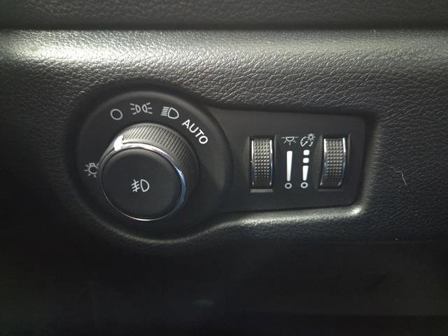 New 2026 Chrysler Pacifica Select image 22