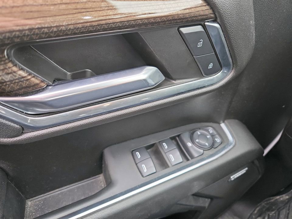 Used 2024 Chevrolet Silverado 1500 RST w/ Convenience Package II image 21