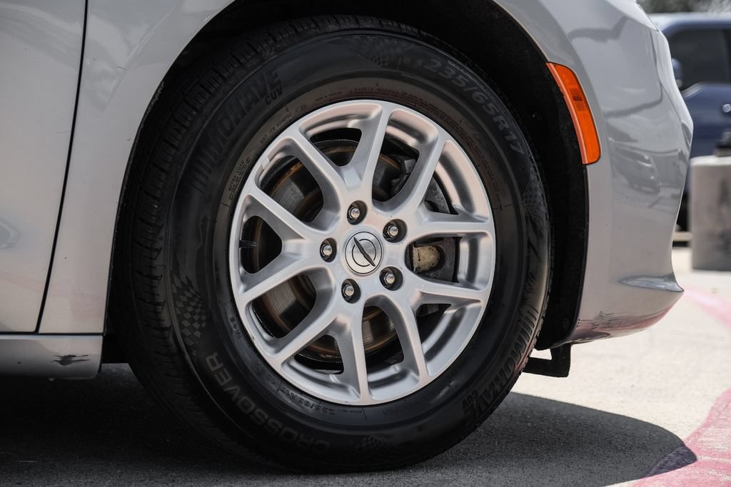 Used 2021 Chrysler Pacifica Touring-L FWD image 62