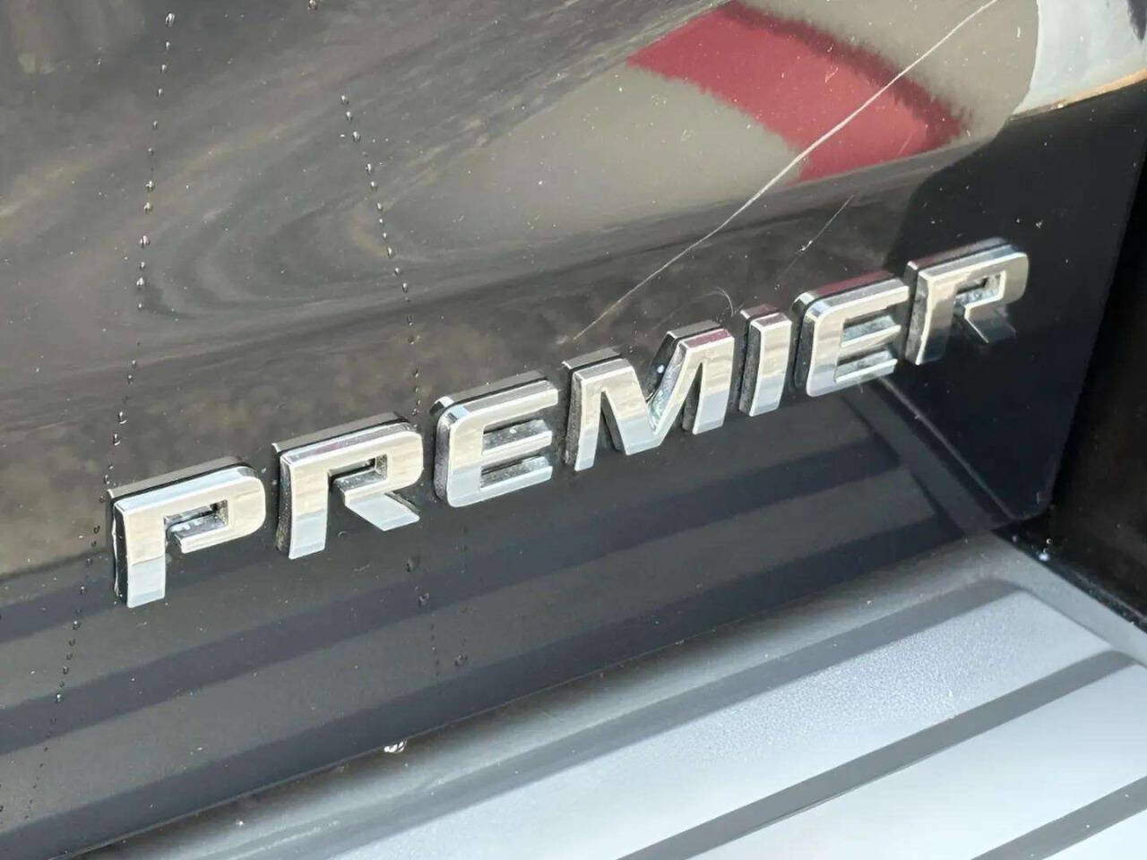 Used 2020 Chevrolet Suburban Premier AWD/4WD image 41