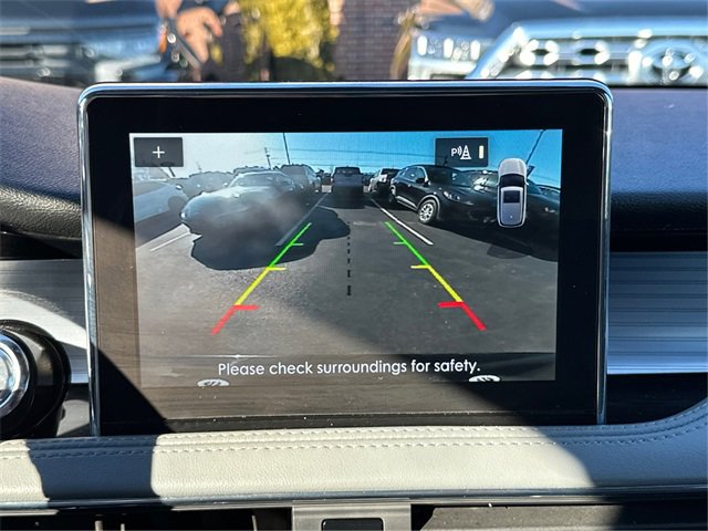 Used 2022 Lincoln Corsair Standard w/ Premium Package image 23