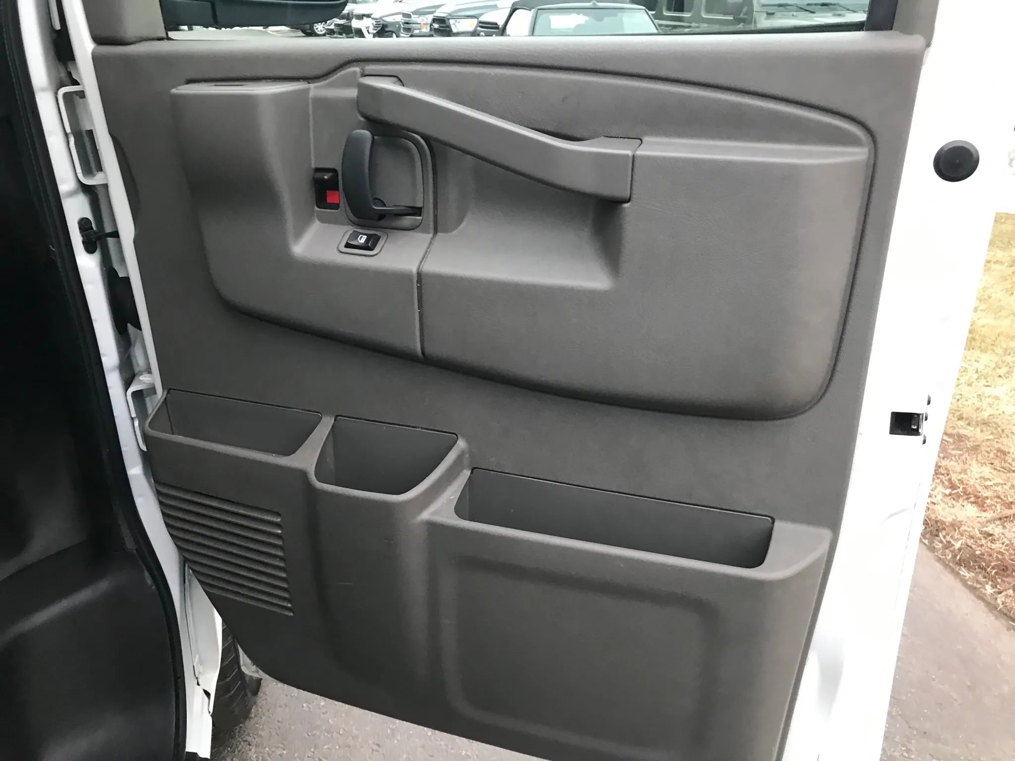 Used 2022 Chevrolet Express 2500 LS image 31