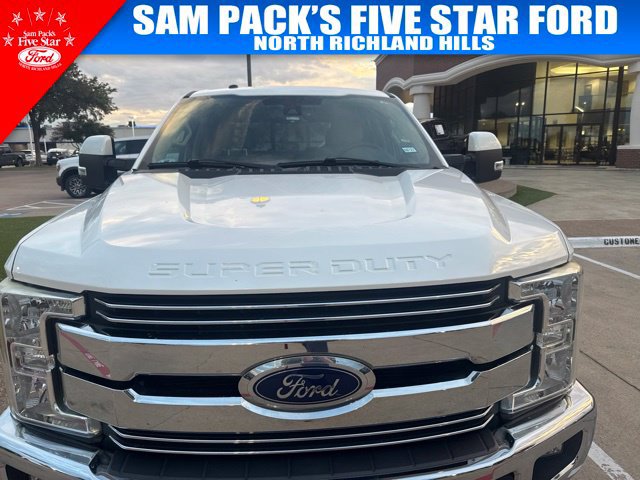 Used 2017 Ford F250 Lariat w/ Lariat Ultimate Package AWD/4WD image 2